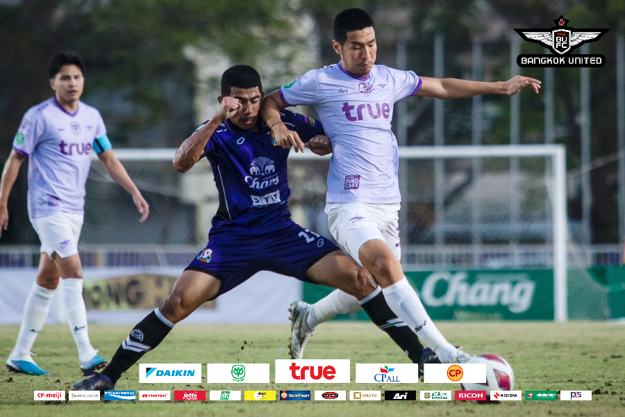 “แข้งเทพ” สิบคนบุกเฉือน “ขุนพลนเรศวร” ต่อเวลาพิเศษ 2-1