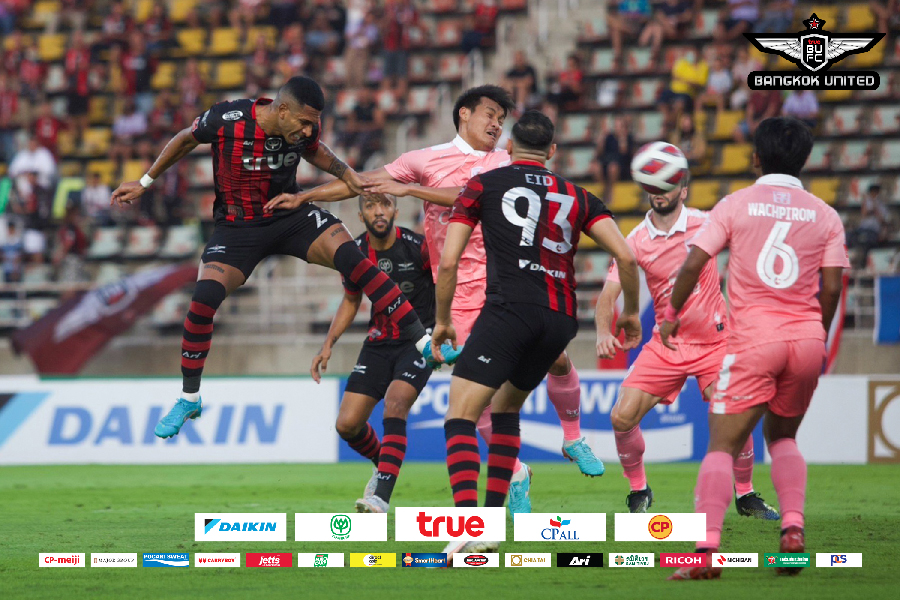 “แข้งเทพ” เปิดบ้านฝัง “ค้างคาวไฟ” 3-0